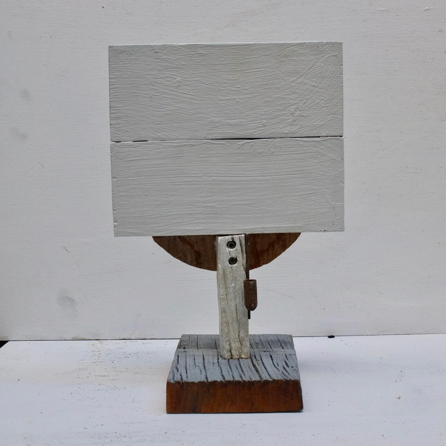 Saint (backview) Saint (backview)